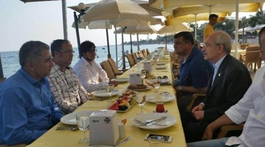 Kılı&ccedil;daroğlu&rsquo;ndan Edremit&rsquo;te &Ccedil;ay Molası