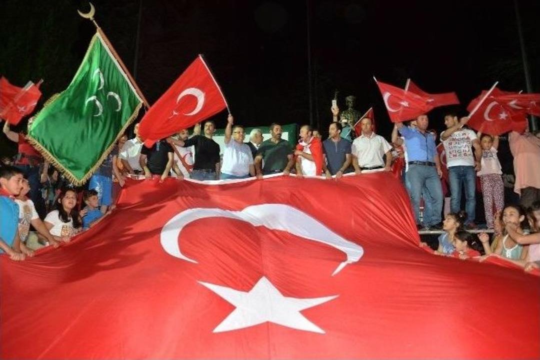 Bilecik&rsquo;te Demokrasi N&ouml;betinin Sonuncusu Coşkuyla Ger&ccedil;ekleşti