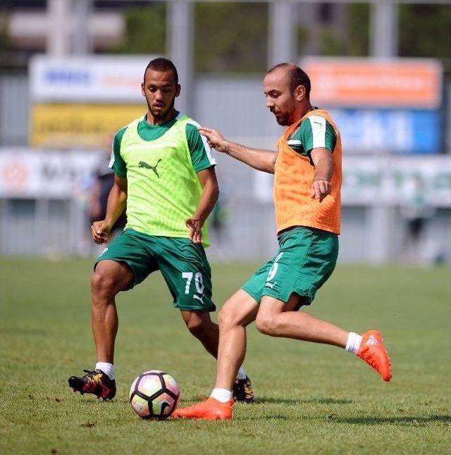 Bursaspor&rsquo;da Hazırlıklar S&uuml;r&uuml;yor 1