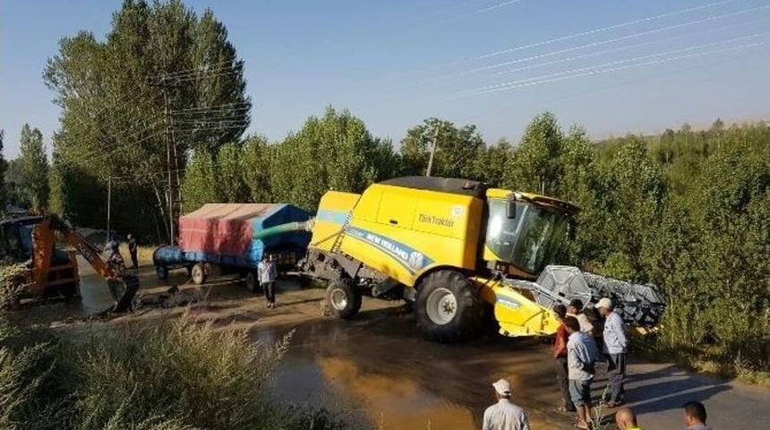 Ana Boru Patladı Şehir Susuz Kaldı