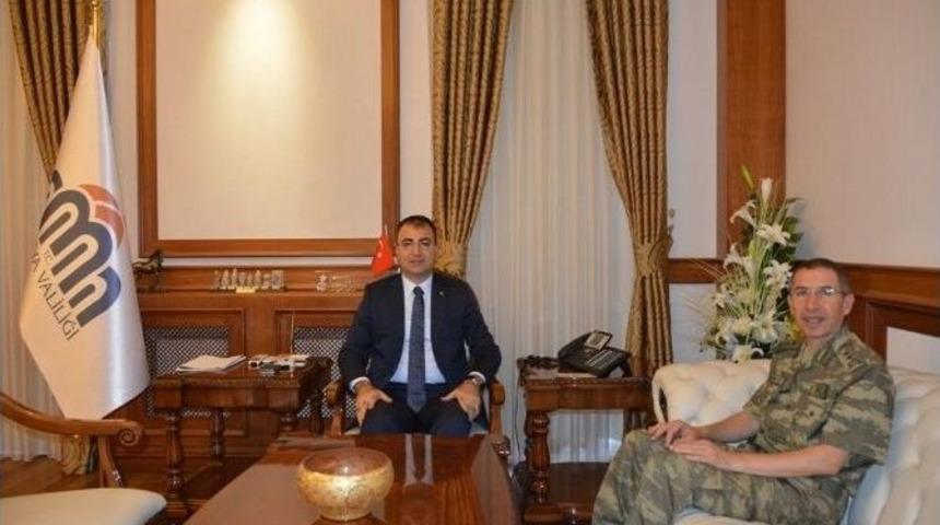 T&uuml;mgeneral Kocaoğlu, Vali Toprak&rsquo;ı Ziyaret Etti