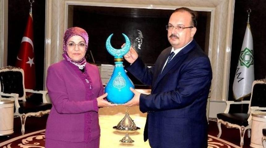 Vali Canbolat&rsquo;tan Başkan Toru&rsquo;ya Ziyaret