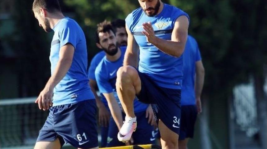 Cihat Arslan&rsquo;dan Terim&rsquo;e Mesaj