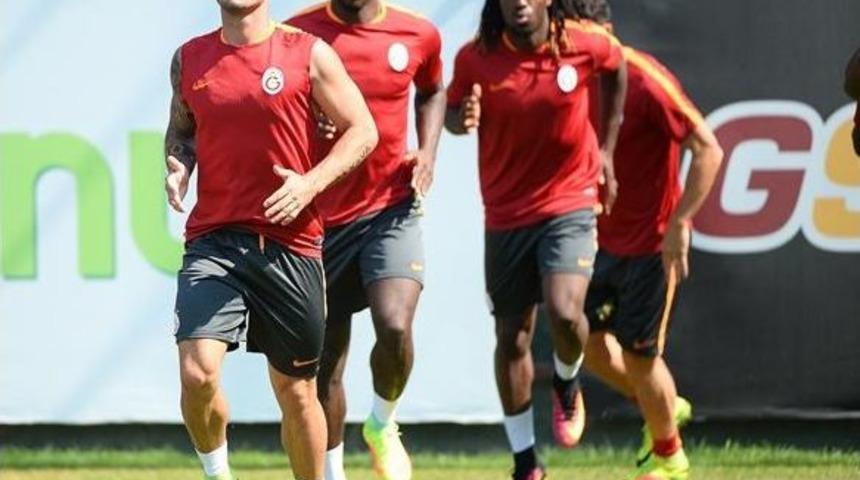 Galatasaray, S&uuml;per Kupa Ma&ccedil;ı Hazırlıklarını S&uuml;rd&uuml;r&uuml;yor