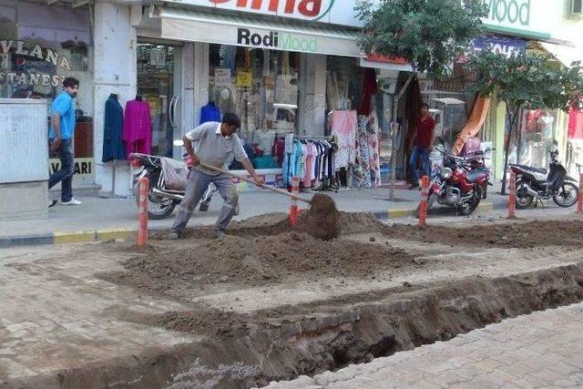 İslahiye Esnafı, Toza Rağmen Yürütülen Doğal Gaz Çalışmalarından Memnun Oldu