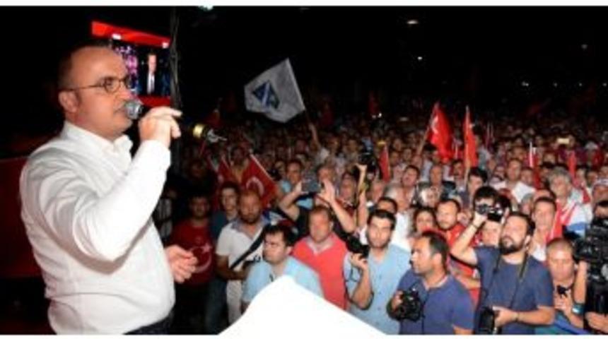 Ak Parti Grup Başkanvekili Turan: "apolitik Kuşak Diye Aşağılanan Gen&ccedil;ler Meydanları Terk Etmedi"