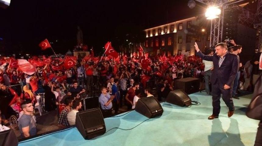 Battalgazi Belediye Başkanı Selahattin G&uuml;rkan: