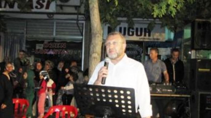 Ahmet Tan Hisarcık&rsquo;ta Demokrasi N&ouml;betine Katıldı