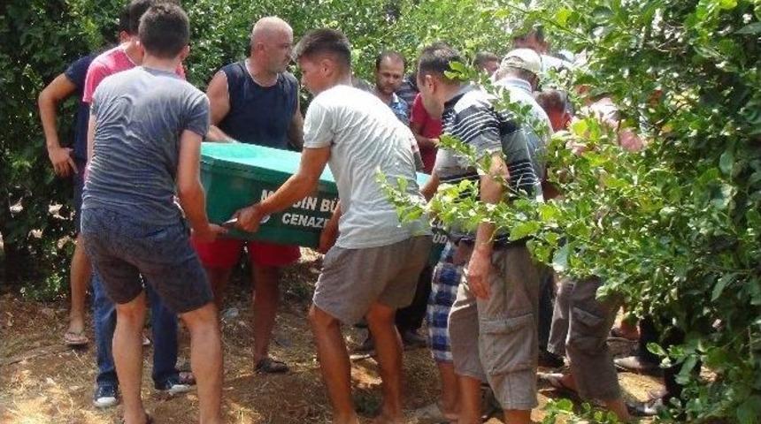 Erdemli&rsquo;de İki Ayrı Ceset Bulundu