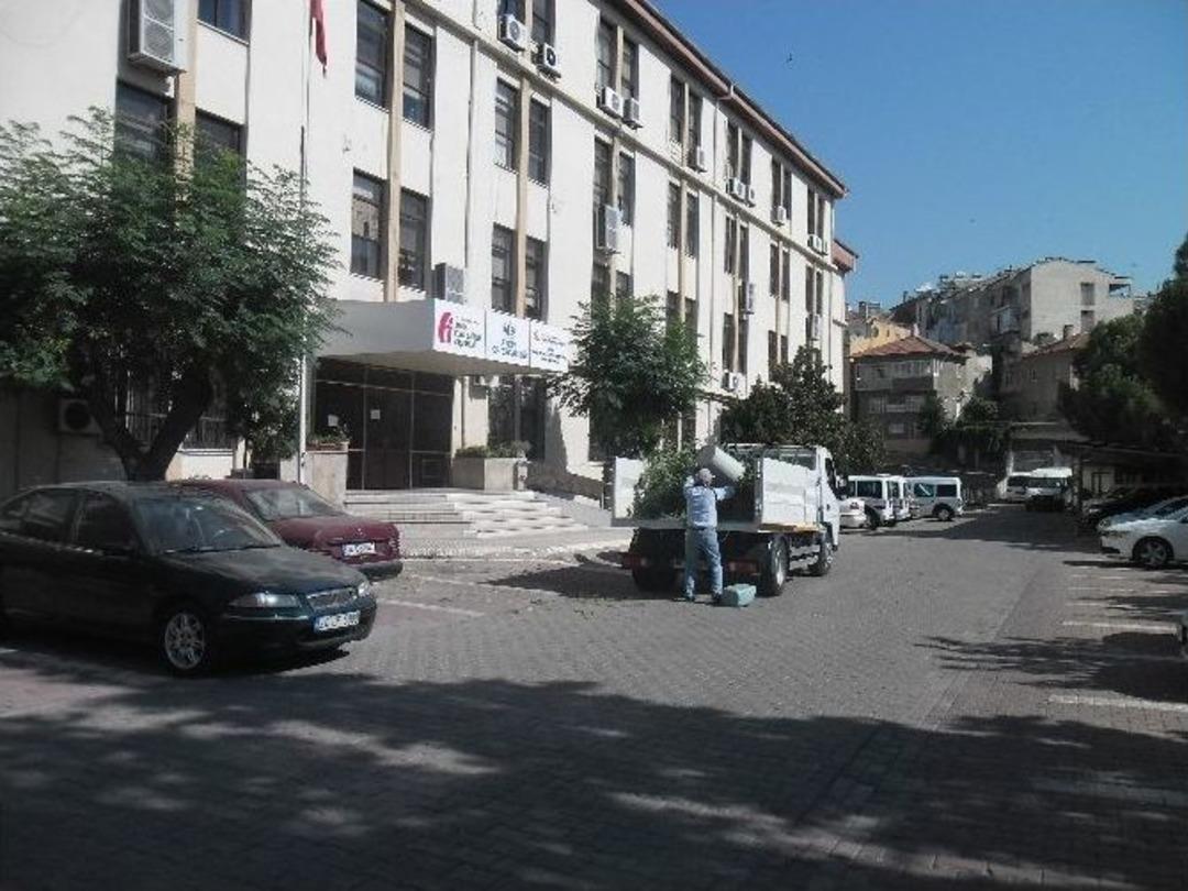 Efeler Belediyesi Kamu Kurumlarının Bah&ccedil;elerini D&uuml;zenledi