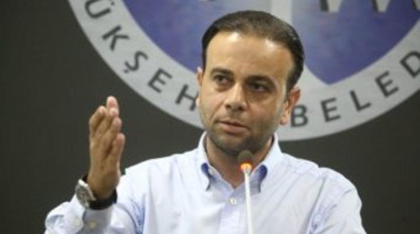 Devlet Bah&ccedil;eli Bulvarı&rsquo;nın Tabelası S&ouml;k&uuml;lebilir