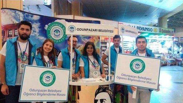 Odunpazarı Belediyesi Gençlik Merkezleri Üniversiteli Öğrencileri Karşılayacak