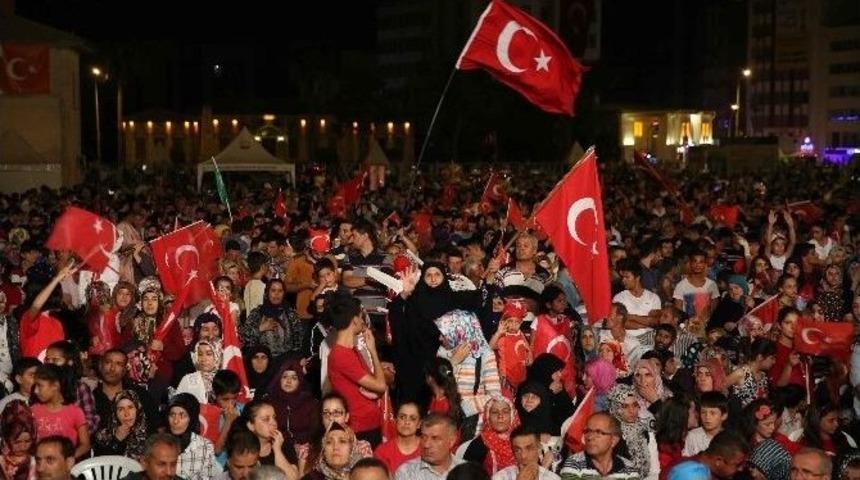 Demokrasi N&ouml;betinin Finaline Haliliye Belediyesi Ev Sahipliği Yaptı