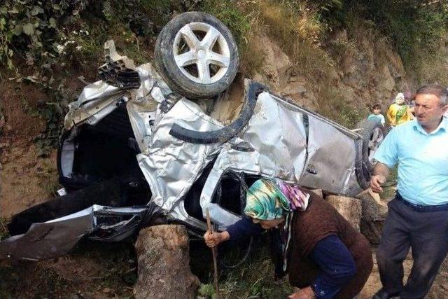 Gümüşhane’de Trafik Kazası: 1 Ölü, 3 Yaralı