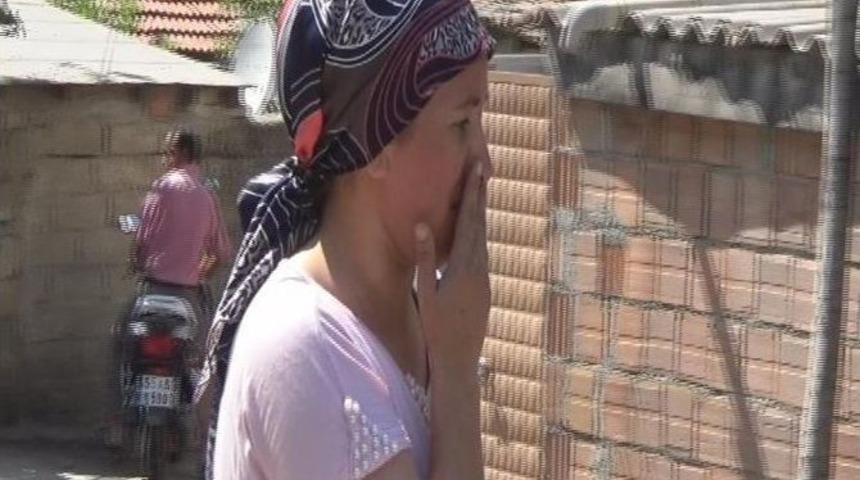 Yanan Arabasını G&ouml;zyaşlarıyla İzledi