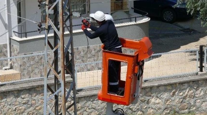 Bilecik&rsquo;te Sokak Aydınlatma Lambası 2 Ay Sonra Tamir Edildi