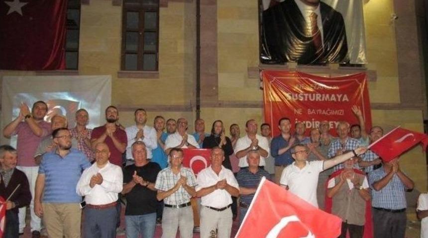 Biga&rsquo;da Son Demokrasi N&ouml;beti Coşkulu Ge&ccedil;ti