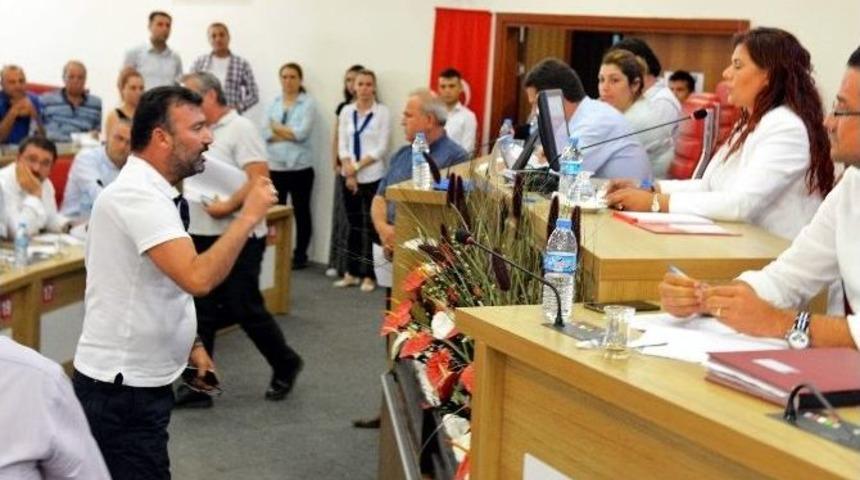 B&uuml;y&uuml;kşehir Belediye Meclisi&rsquo;nde İmar Planı Gerilimi