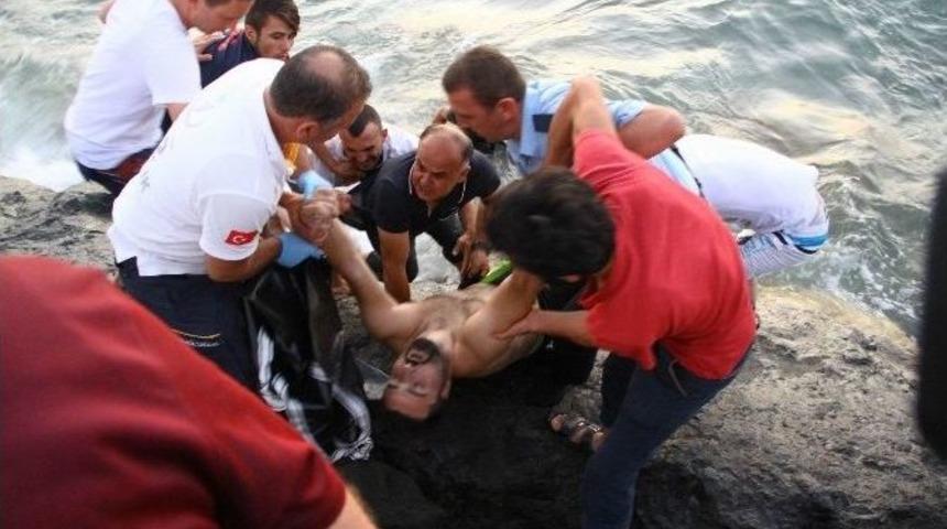 Samsun&rsquo;da 1 Kişi Boğuldu, 1 Kişi Boğulma Tehlikesi Ge&ccedil;irdi