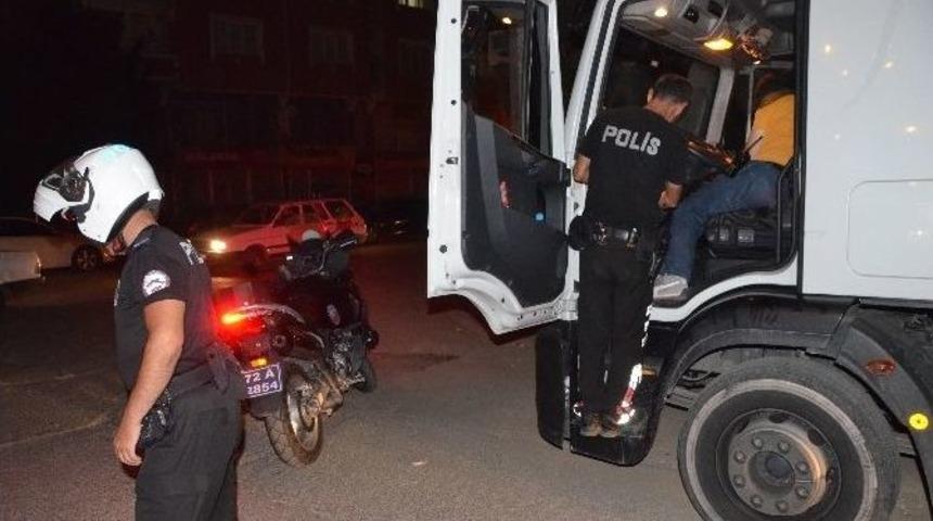 Batman&rsquo;da Ş&uuml;pheli Kamyon Alarmı