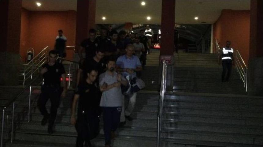 Fet&ouml;/pdy Operasyonunda Tutuklamalar S&uuml;r&uuml;yor
