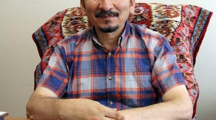 Rekt&ouml;rlere &ldquo;orta&ccedil;ağ Derebeyi&rdquo; Benzetmesi