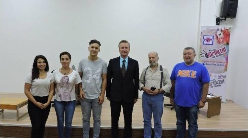 Pembe Kurdele&rsquo;ye T&uuml;rkiye&rsquo;nin D&ouml;rt Bir Yanından Teklif Var