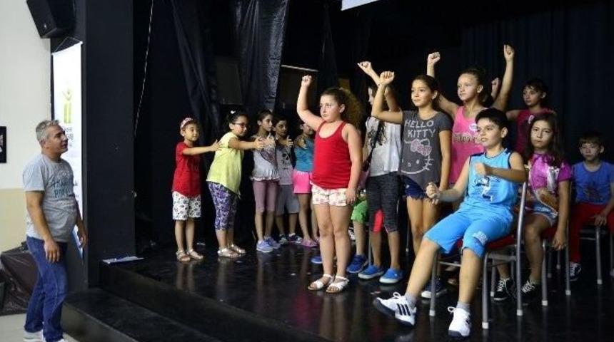 Tepebaşı Belediyesi&rsquo;nin Yaz Kursları Devam Ediyor