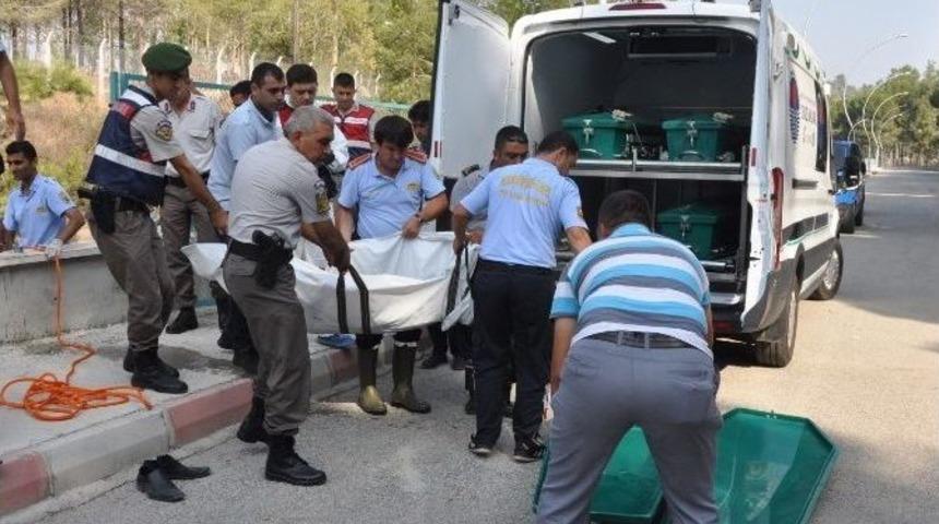 Sulama Kanalında Ayağına Taş Bağlı Bulunan Cesedin Kimliği Tespit Edilemedi