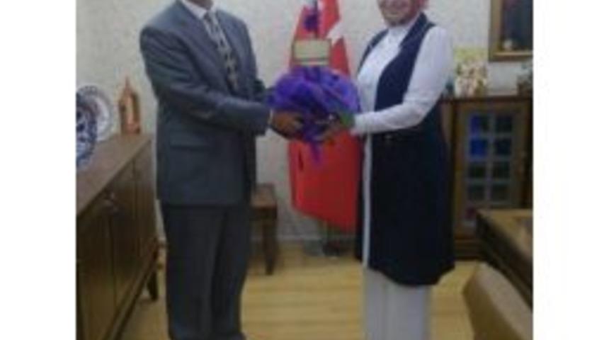 Okul M&uuml;d&uuml;r&uuml; Bozkurt&rsquo;dan İl M&uuml;d&uuml;r&uuml; Durmuş&rsquo;a Ziyaret