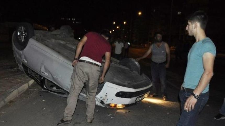 Batman&rsquo;da Trafik Kazası: 4 Yaralı