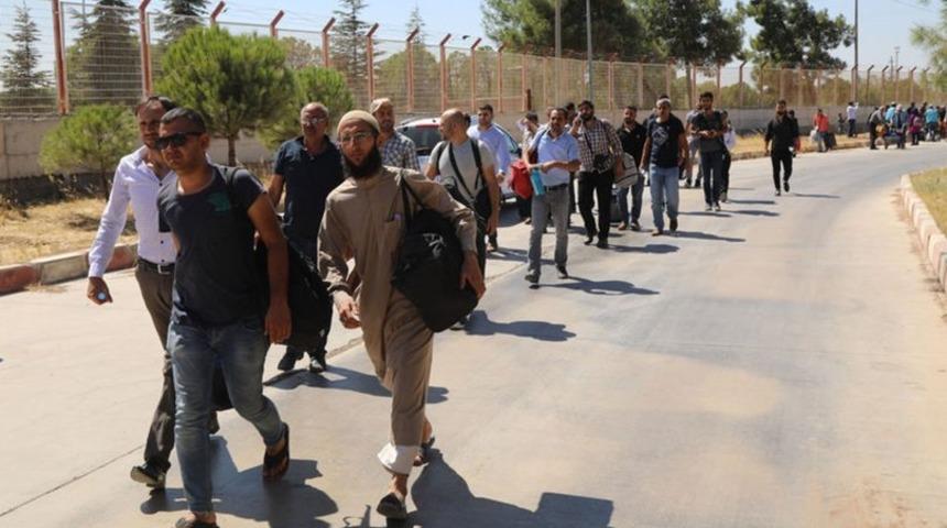 Ümit Özdağ'dan bayramlaşmaya giden 'Suriyeliler geri alınmasın' çıkışı