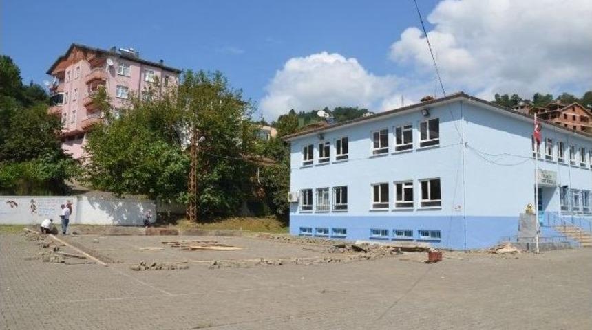 Sanatçı Gülben Ergen Fatsa’da Anaokulu Yaptırıyor