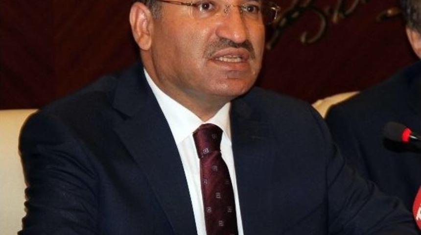 Bakan Bozdağ: "abd&rsquo;nin Fetullah G&uuml;len&rsquo;i İade Etmemesi, G&uuml;len&rsquo;in Dostluğunu T&uuml;rkiye&rsquo;nin Dostluğuna Tercih Ettiğini G&ouml;sterir"