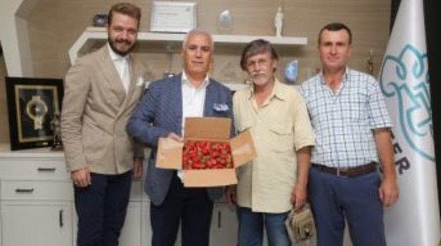 Organik &Uuml;r&uuml;n Hasadı Sevincini Bozbey&rsquo;le Paylaştılar