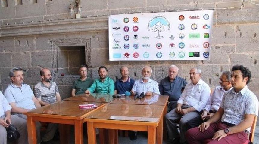 G&ouml;n&uuml;ll&uuml; K&uuml;lt&uuml;r Teşekk&uuml;lleri 15 Temmuz Darbe Kalkışmasını Değerlendirdi