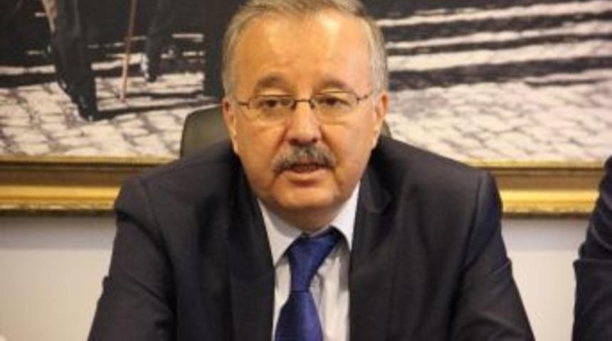 Vali G&uuml;nay &Ouml;zdemir Merhum Meslektaşı İ&ccedil;in Mesaj Yayımladı