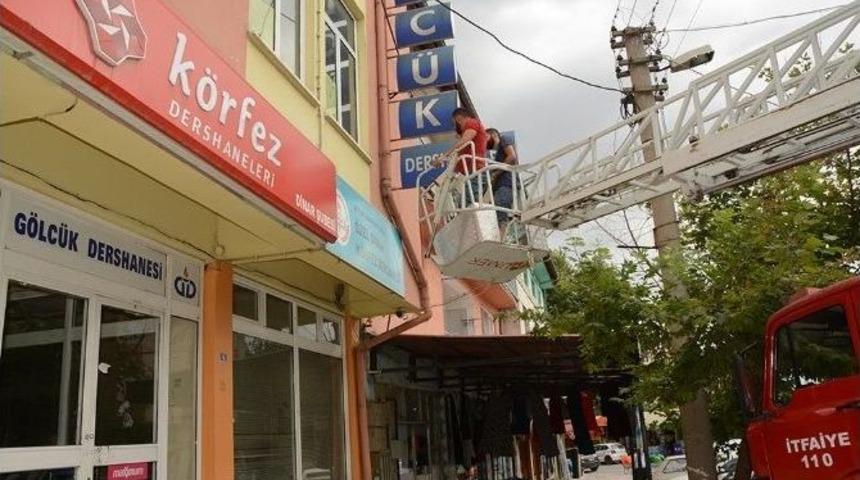 Dinar Belediyesi Fet&ouml;&rsquo;c&uuml; Dershaneyi Kapatıp, Tabelalarını S&ouml;kt&uuml;