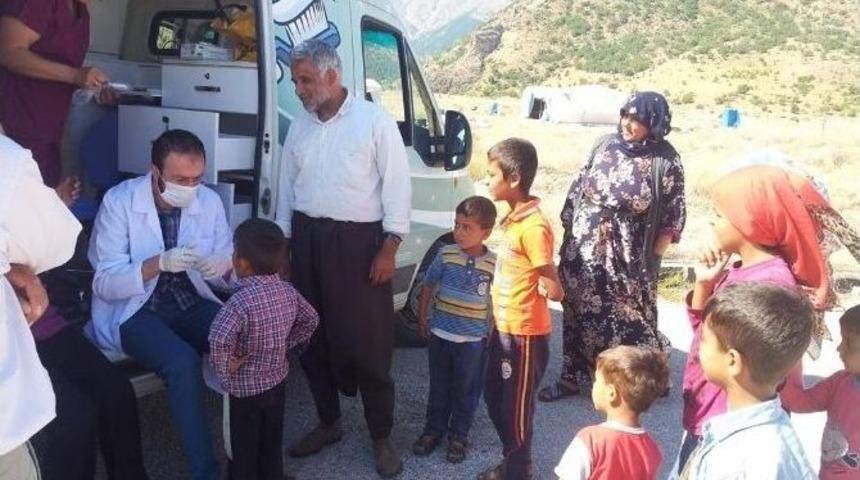 Afyonkarahisar&rsquo;da Mevsimlik İş&ccedil;ilere Diş Taraması Yapıldı