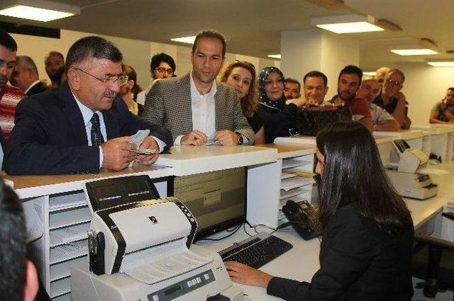 Niğde Ak Parti İl Teşkilatı Demokrasi Şehitlerine Destek Verdi