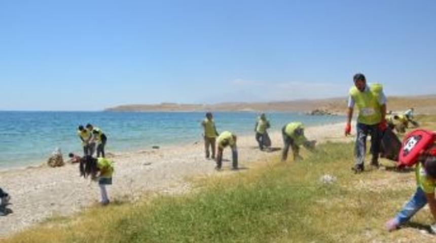 Erciş&rsquo;te Temizlik Kampanyası