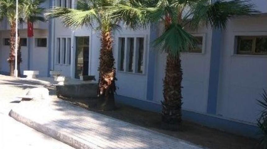 Kuyucak Atat&uuml;rk Spor Salonu Hizmete Hazır