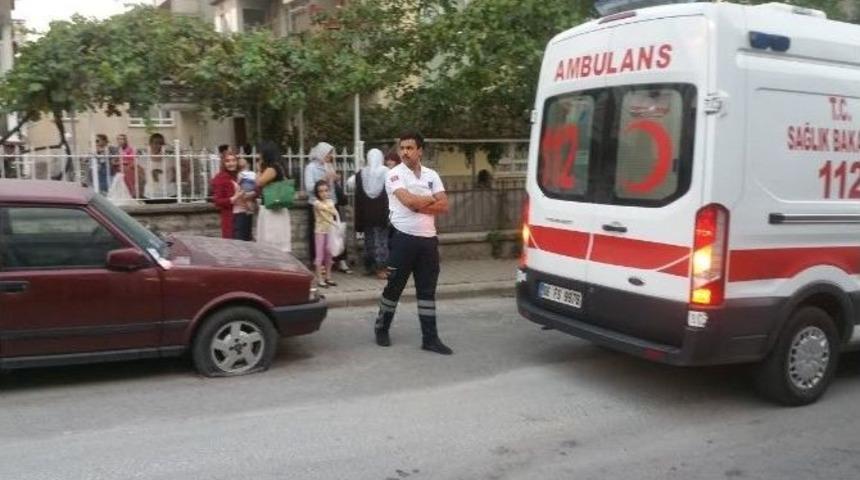 Yeni Doğmuş Bebeği Sokağa Attılar