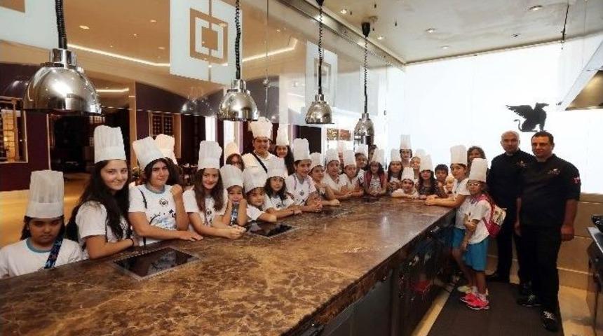 Minik Aş&ccedil;ılar İşi Ustalarından &Ouml;ğreniyor