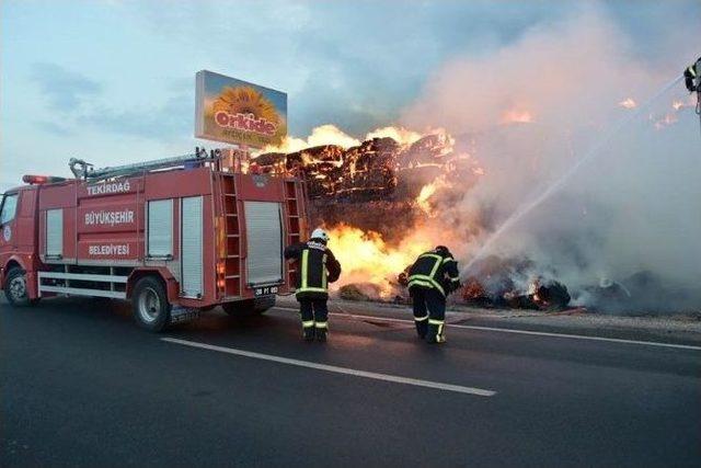 Tekirdağ’da Saman Yığını Kül Oldu