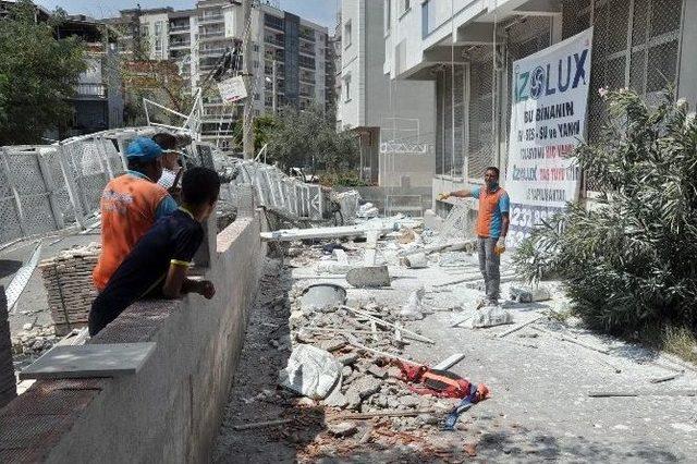 İzmir’de İskele Dehşeti: 3 İşçi Öldü, 2 İşçi Son Anda Kurtuldu