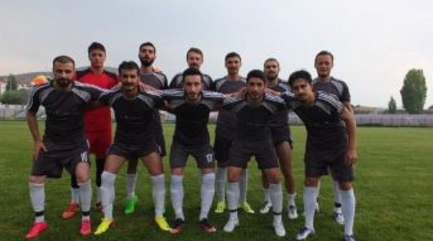 Boz&uuml;y&uuml;k Temsilcisi Vitraspor&rsquo;un Bal&rsquo;da Grubu Belli Oldu