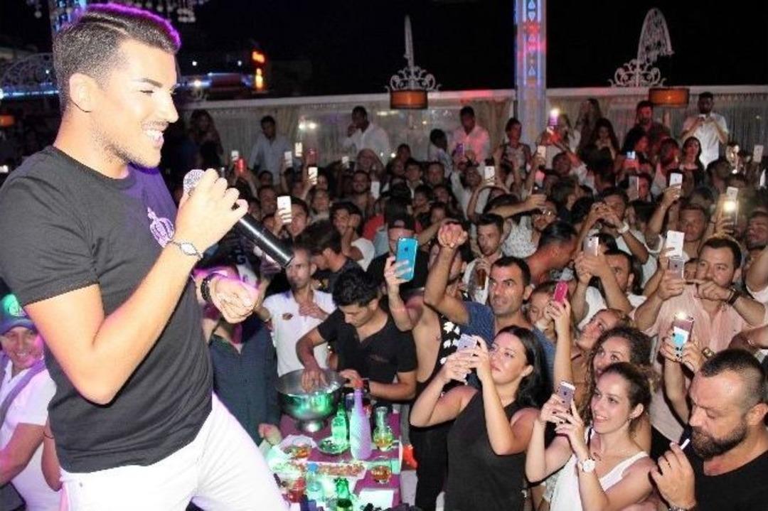 Bodrum&rsquo;da Kerimcan Durmaz İzdihamı