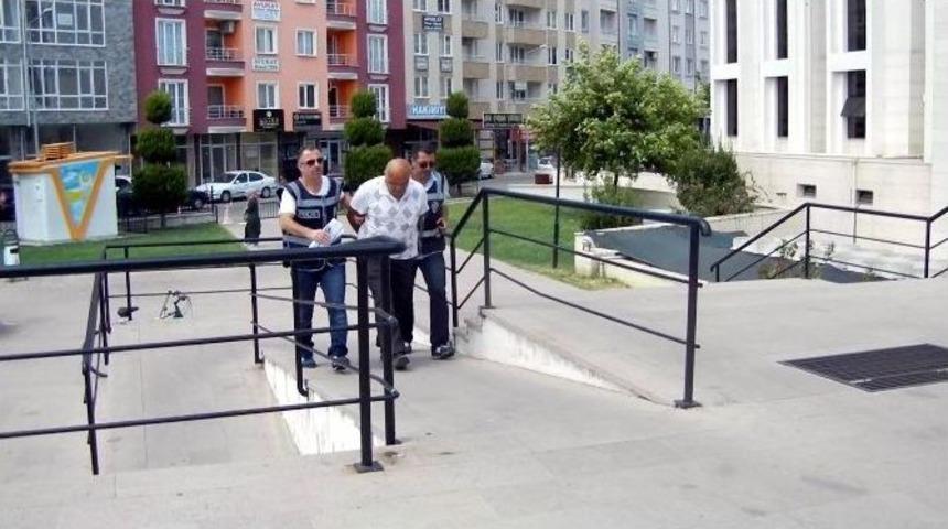 Sosyal Medyadan Cumhurbaşkanına Hakaret Edince G&ouml;zaltına Alındı