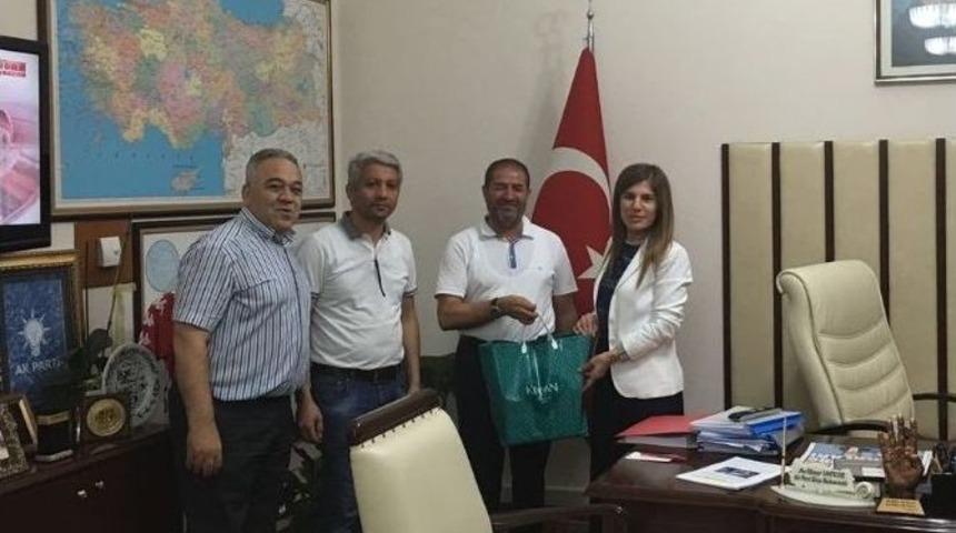 Tbmm&rsquo;de Dondurma İkramı